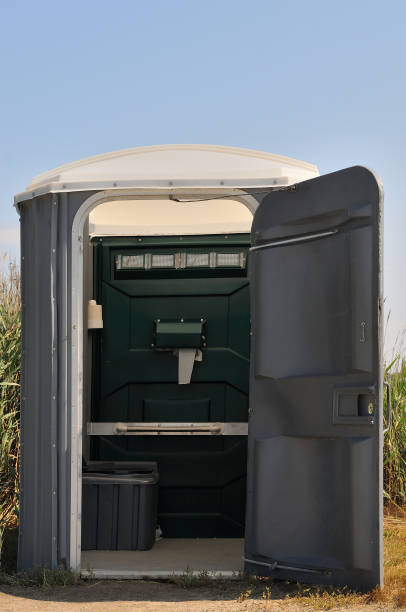 Best Luxury portable toilet rental  in Oakland, NE